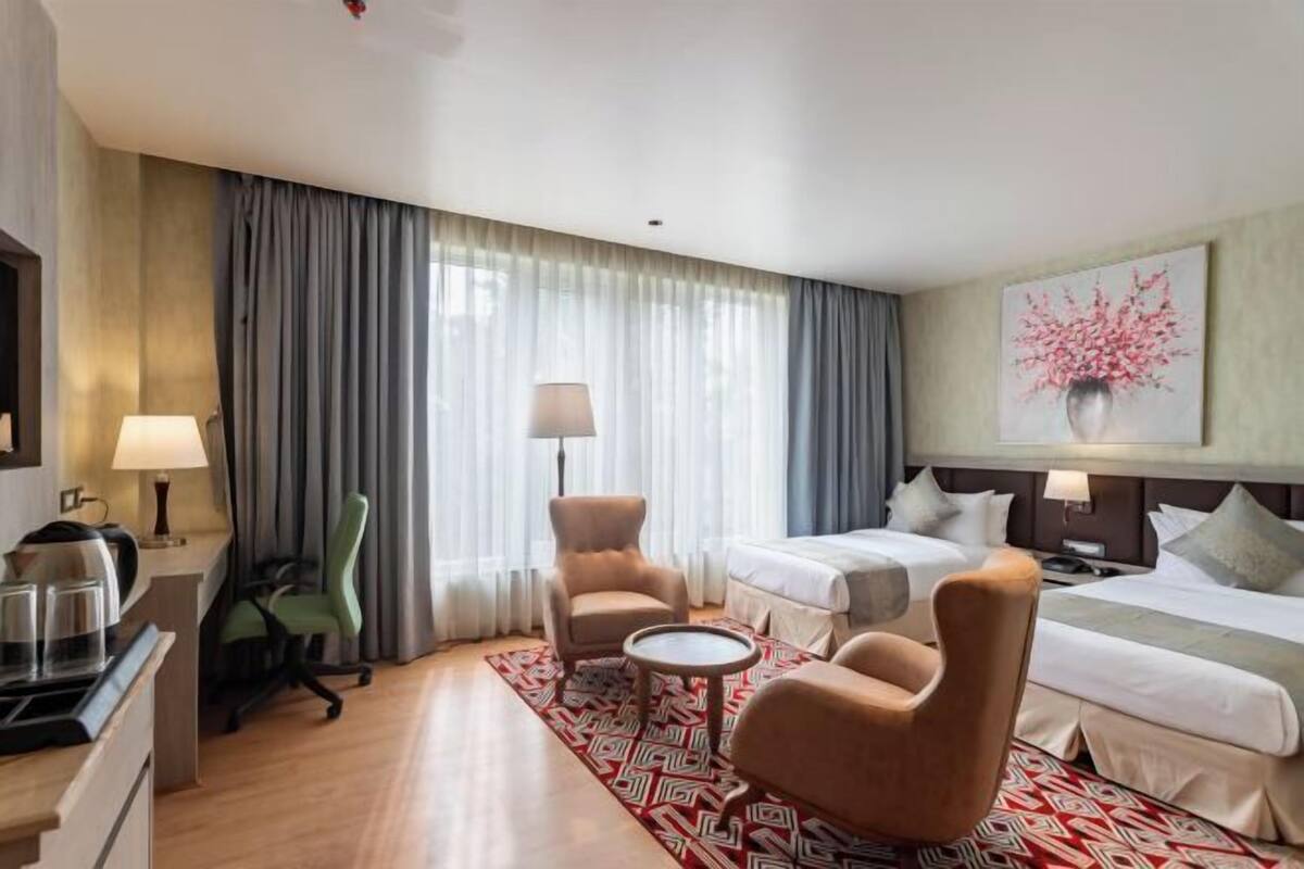 Roupas de cama antialérgicas, escrivaninha