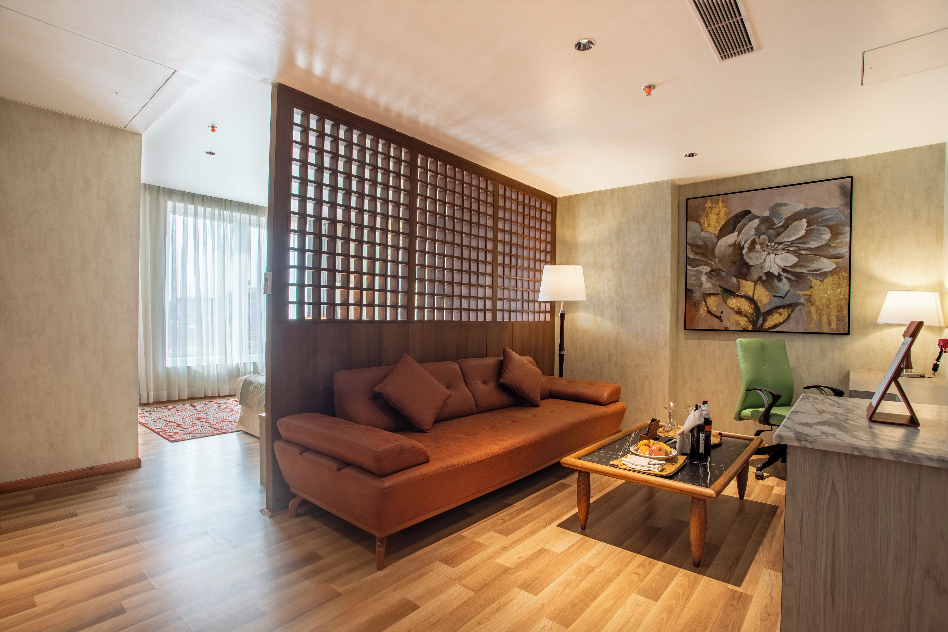 Junior King Room | Living area | 32-inch LED TV with satellite channels