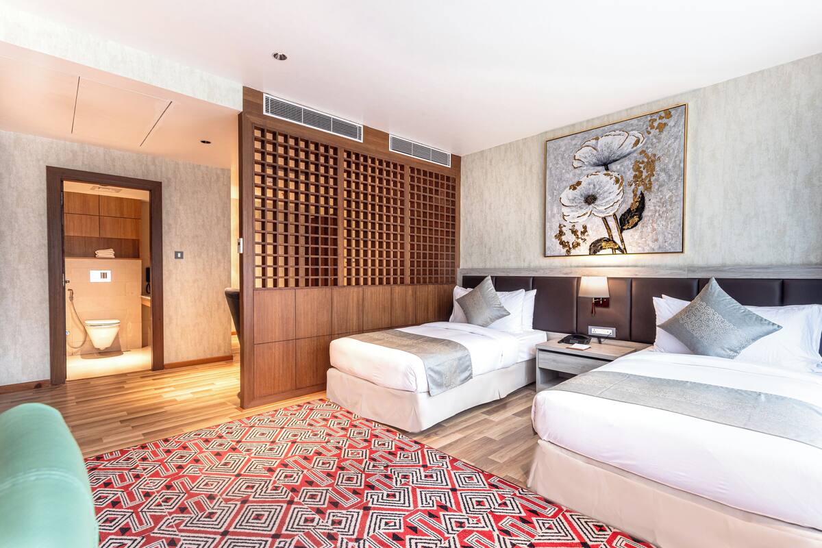 Quarto duplo júnior | Roupas de cama antialérgicas, escrivaninha