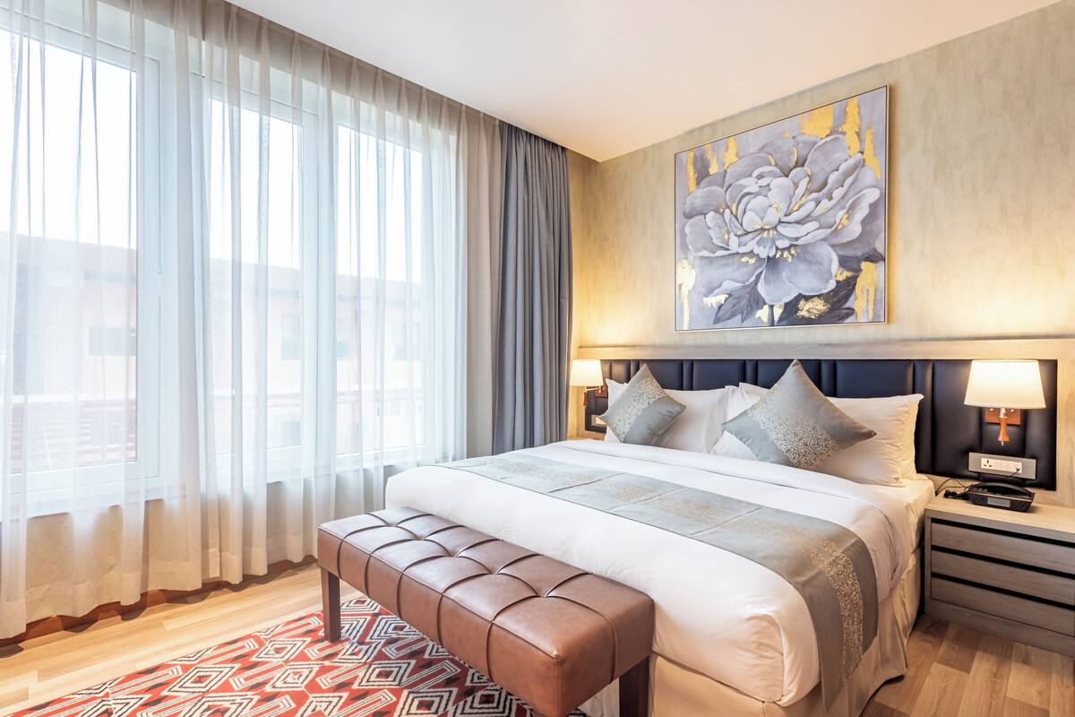Suite Room | Roupas de cama antialérgicas, escrivaninha