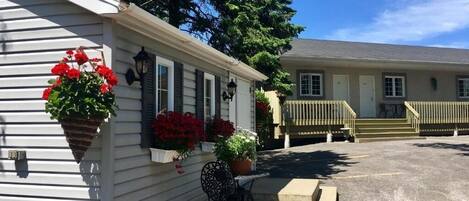 المنشأة من الخارج