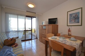 TV - Lagoon breeze getaway by Beahost Rentals (Lignano Sabbiadoro)