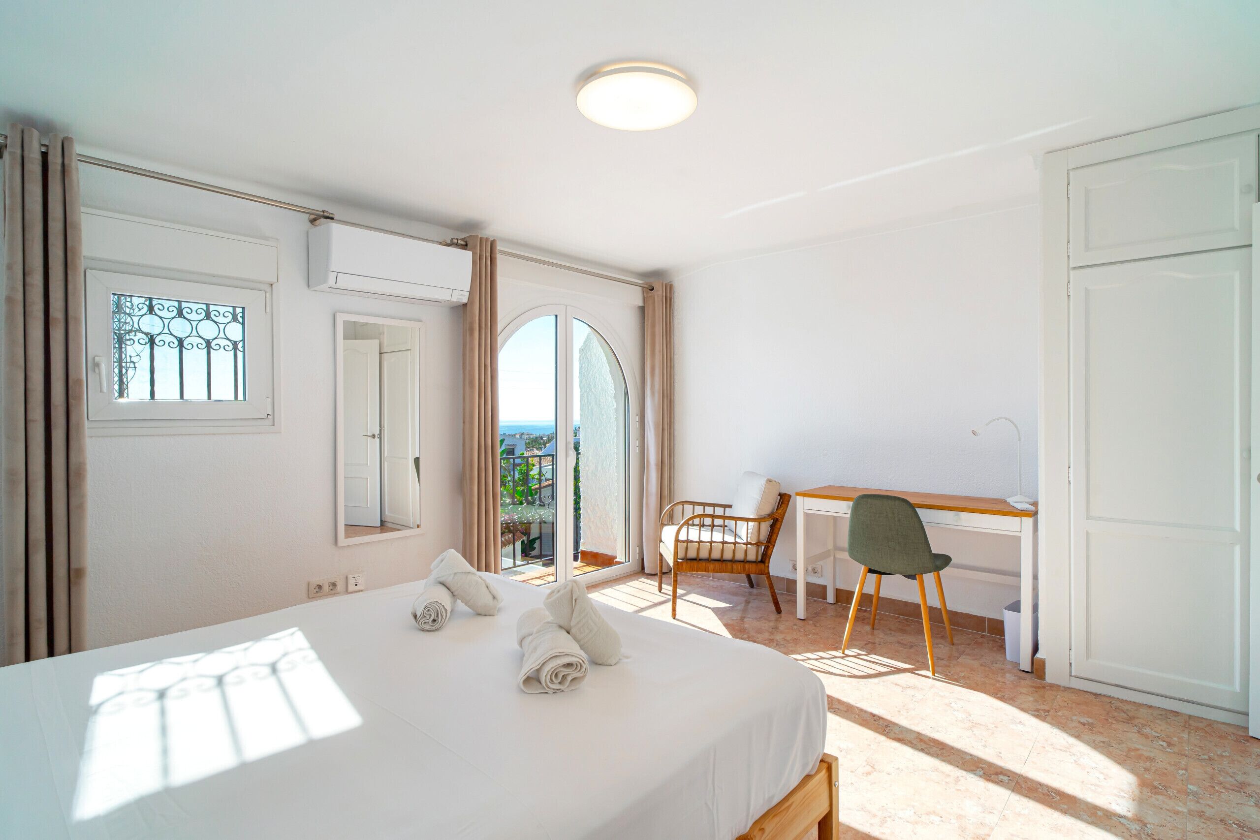 2 slaapkamers, een strijkplank/strijkijzer, gratis wifi, beddengoed