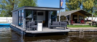 Houseboat in Heeg with Stunning Marina Views
