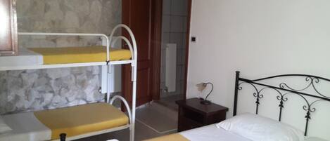 1 bedroom, WiFi, bed sheets