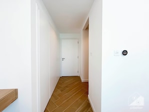 Apartment (2 Bedrooms) | Interior - Spacious 2B Apt With Full Marina Views - Delphine (Dubai)