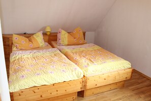 2 bedrooms, WiFi, bed sheets - Winery in the Kamptal (Niederösterreich)