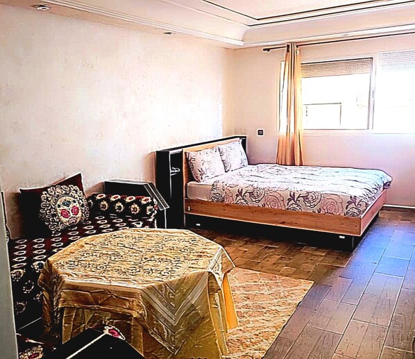 1 bedroom, free WiFi, bed sheets