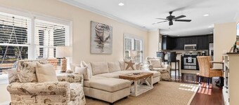 The Red Door House in Historic Georgetown