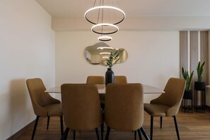 Dining - w* | Pleasant 3BR w/ Balcony in San Isidro (Lima)