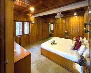 Superior Double Room | Desk, laptop workspace, blackout drapes, free WiFi - The Hideaway Hosur (Hosur)