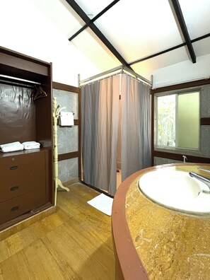 Deluxe-Doppelzimmer | Badezimmer
