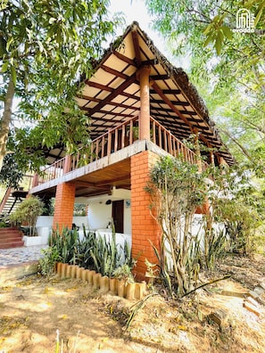 Exterior - The Hideaway Hosur by evaddo stays (Hosur)