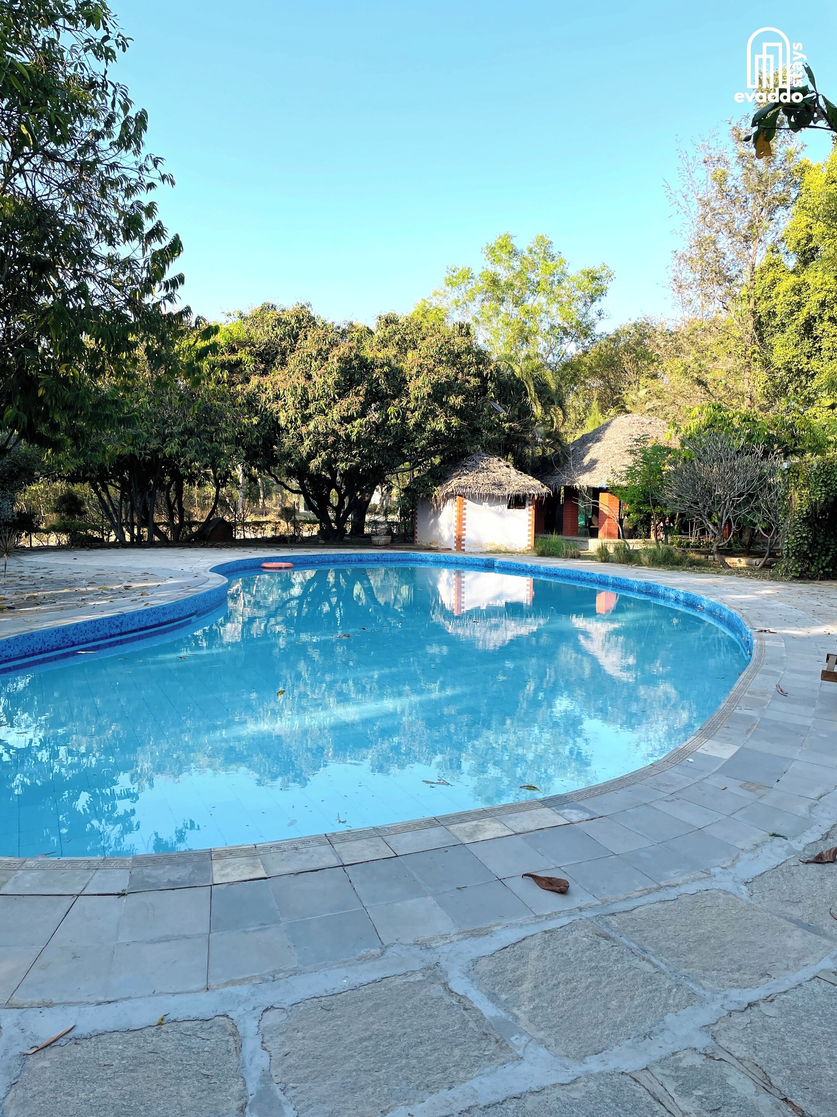 Seasonal outdoor pool