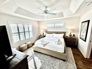 3 bedrooms, iron/ironing board, free WiFi, bed sheets - Life's A Beach - 3/2 w/ Golf Cart in The Village of DeLuna (The VIllages)
