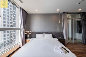 Royal Apartment, 3 Bedrooms, Balcony, City View | Free minibar, in-room safe, desk, laptop workspace - Landmark 81 Magical Tower Apartment (Ho Chi Minh City)