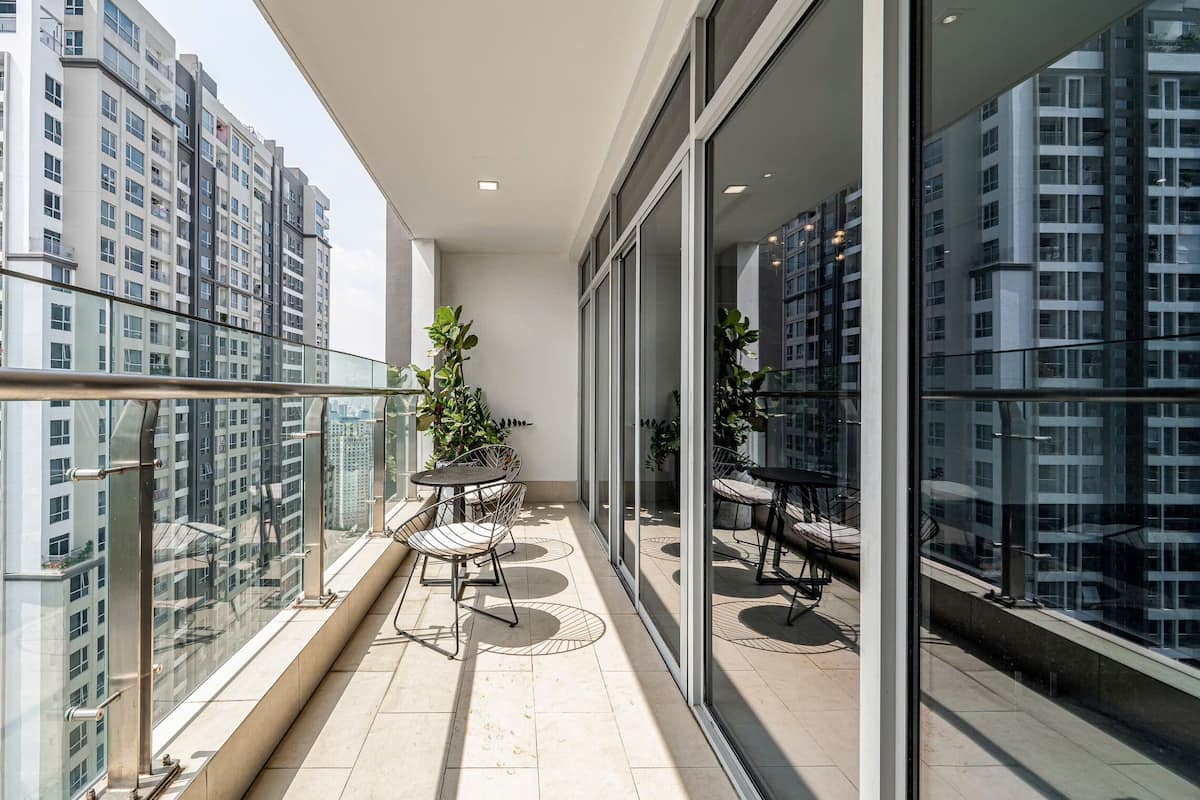 Royal Apartment, 3 Bedrooms, Balcony, City View
