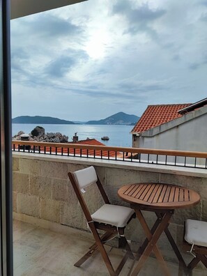 Deluxe Studio, Balcony, Sea View | Terrace/patio