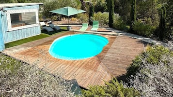 Piscine extérieure (ouverte en saison)