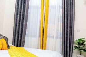 1 chambre, fer et planche à repasser, Wi-Fi, draps fournis