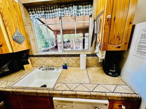 Stay in Yosemite - Cozy Bear North - Sleeps 5