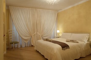 2 chambres, fer et planche à repasser, lit parapluie, Wi-Fi gratuit