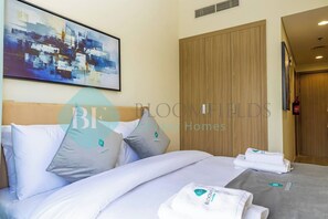 Iron/ironing board, free WiFi, bed sheets