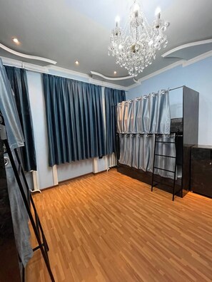 Soundproofing, free WiFi - Central Hostel (Tashkent)