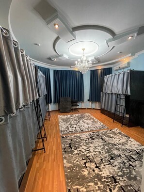 Soundproofing, free WiFi - Central Hostel (Tashkent)