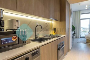 Fridge, microwave, oven, stovetop