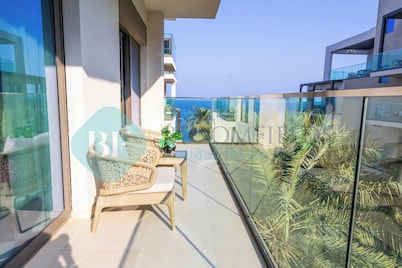 Bloomfields Iconic 2BR & Maid Address Beach Resort