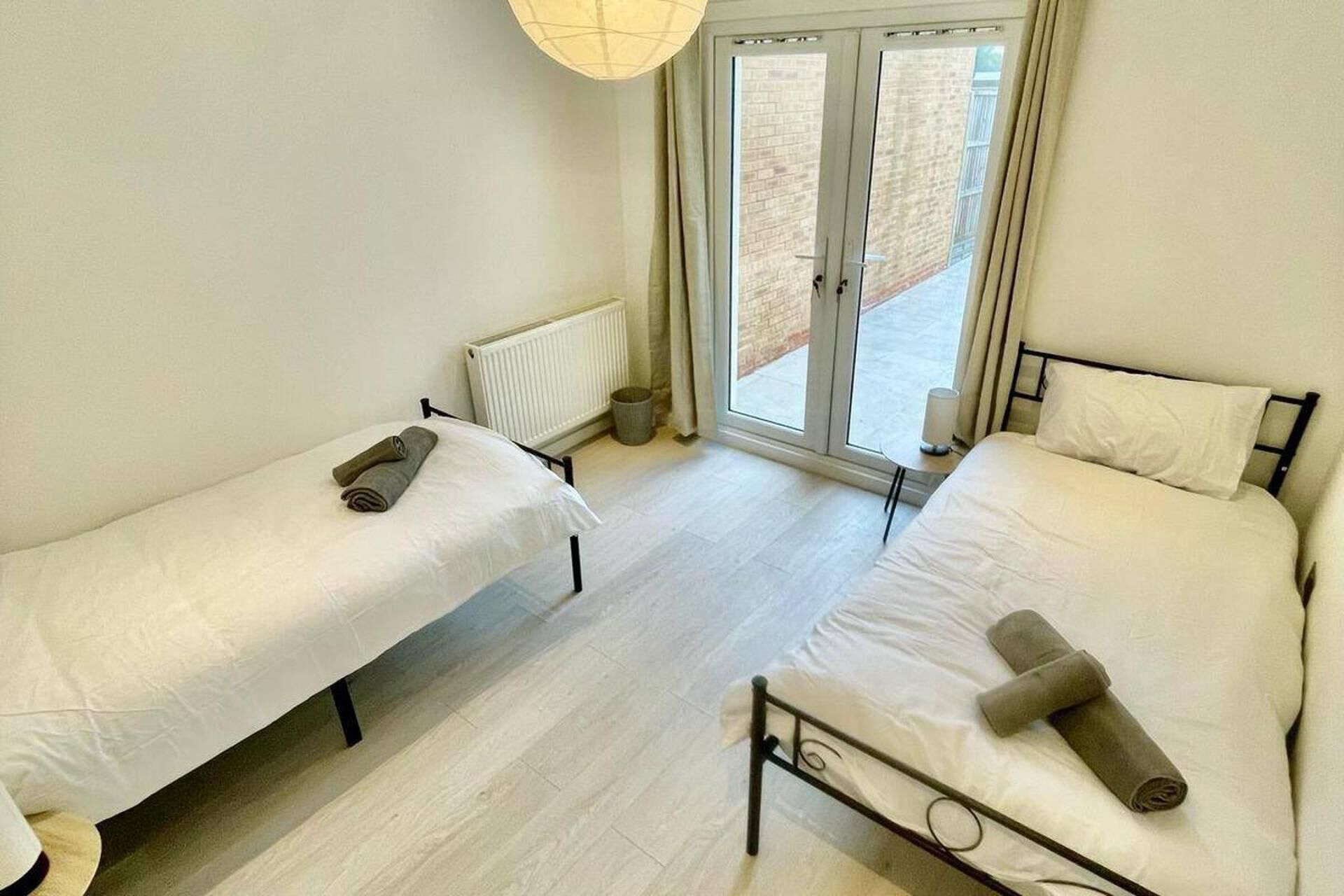 Apartment | 3 bedrooms, iron/ironing board, free WiFi, bed sheets