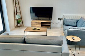 아파트 | 거실 공간 | TV