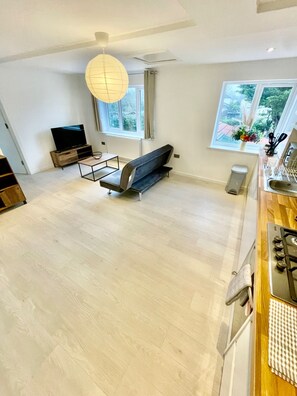Apartment | Private kitchen | Fridge, microwave, oven, stovetop