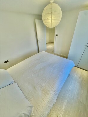 Apartment | 2 bedrooms, iron/ironing board, free WiFi, bed sheets - Cambridge Cozy 2 Bedroom Apartment 5 Sleep (Cambridge)