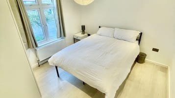 アパートメント | 2 室のベッドルーム、アイロン / アイロン台、WiFi (無料)、ベッドシーツ