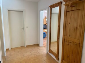 Interior - Apartment Ueckergrün near old town and harbor, family-friendly with terrace + garden (Ueckermünde)