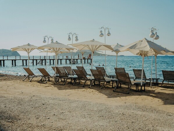 Sur la plage, bar sur la plage