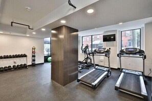 Fitness facility - Fairfax Apartments 603 Spacious 1 Bed 1 Bth (Philadelphia)