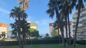 Unclassified image, 2 of 22, button - Tranquil Cambrils Getaway - Entire Apartment With Pool (Mont-roig del Camp)