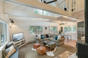 TV, peis og stereoanlegg