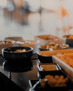 Free daily buffet breakfast - Wilderness Hotel Saariselkä (Saariselka)