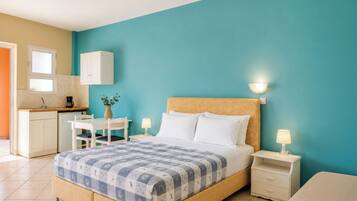 Monolocale comfort, 1 letto matrimoniale con divano letto, balcone
