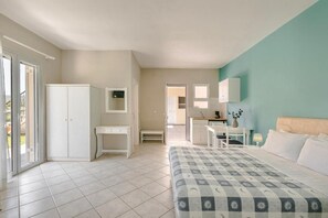 Comfort Studio, 1 Double Bed with Sofa bed, Balcony