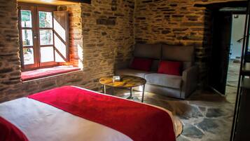 Family Room, Courtyard View | Wi-fi percuma