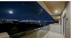 Appartamento Executive, 2 camere da letto, vista montagna, lato montagna | Terrazza/patio