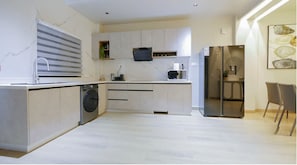 Executive-Apartment, 2 Schlafzimmer, Bergblick, Bergseite | Eigene Küche