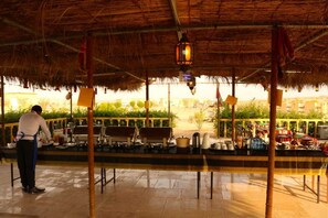 Dining - Room-golden Palm Oasis Deluxe Palm Twin (Jalan Bani Buhassan)