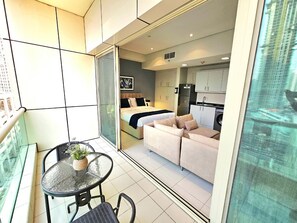 Interior - Newly Refurbished Chic Studio near JBR Beach and Marina Walk (Dubai Marina)