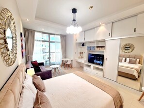Desk, iron/ironing board, free WiFi, bed sheets